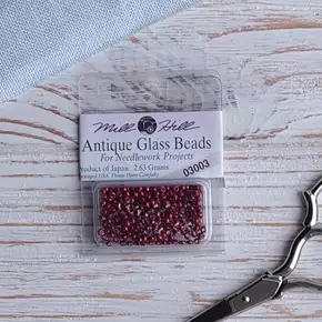 Скляний бісер Antique Glass Beads Mill Hill 03003. Ексклюзивний калібрований бісер із вінтажним ефектом для преміальної вишивки хрестиком, оздоблення авторських сюжетів та створення прикрас в інтернет-магазині Crazy Cross Stitch