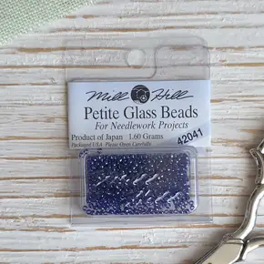 Petite Glass Beads Mill Hill 42041