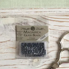 Бісер Magnificia Glass Beads Mill Hill 10004