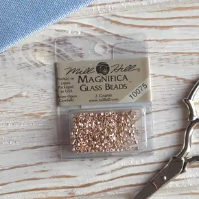 Бісер Magnificia Glass Beads Mill Hill 10075