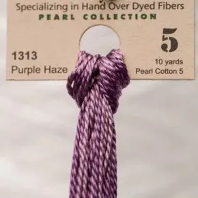 Муліне Weeks Dye Works Pearl Cottons #5 1313 Purple Haze — високоякісні нитки для вишивки хрестиком та декоративної ручної роботи, насичений фіолетовий відтінок для точних стібків.