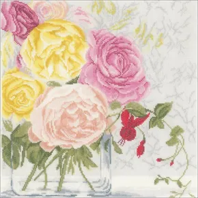 LanArte Pastel Flowers in Vase PN-0155030 — вишивка букета рожевих, кремових і жовтих троянд у прозорій вазі